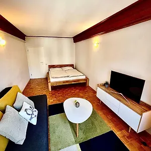  Apartment Center